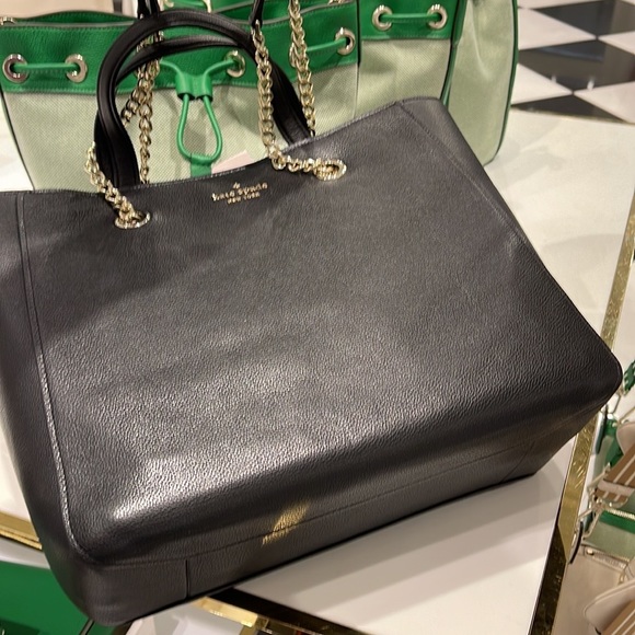 Kate Spade Infinite Large Triple Compartment Tote
COLOR:
Black - Picture 13 of 16